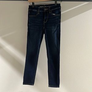 Slightly worn American eagle jeans in size 00